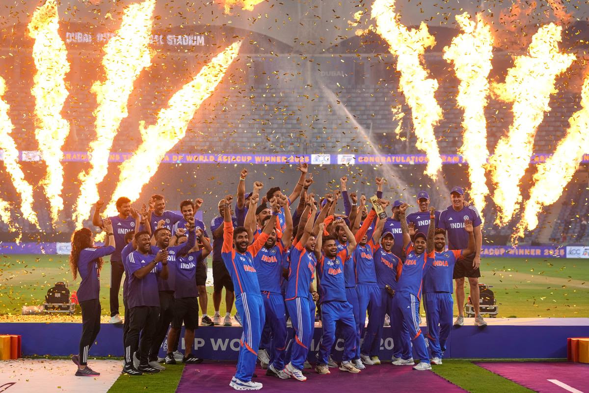 Asia Cup Trophy Lene Se Mana Kyu Kiya Team India Ne? Jane Sach